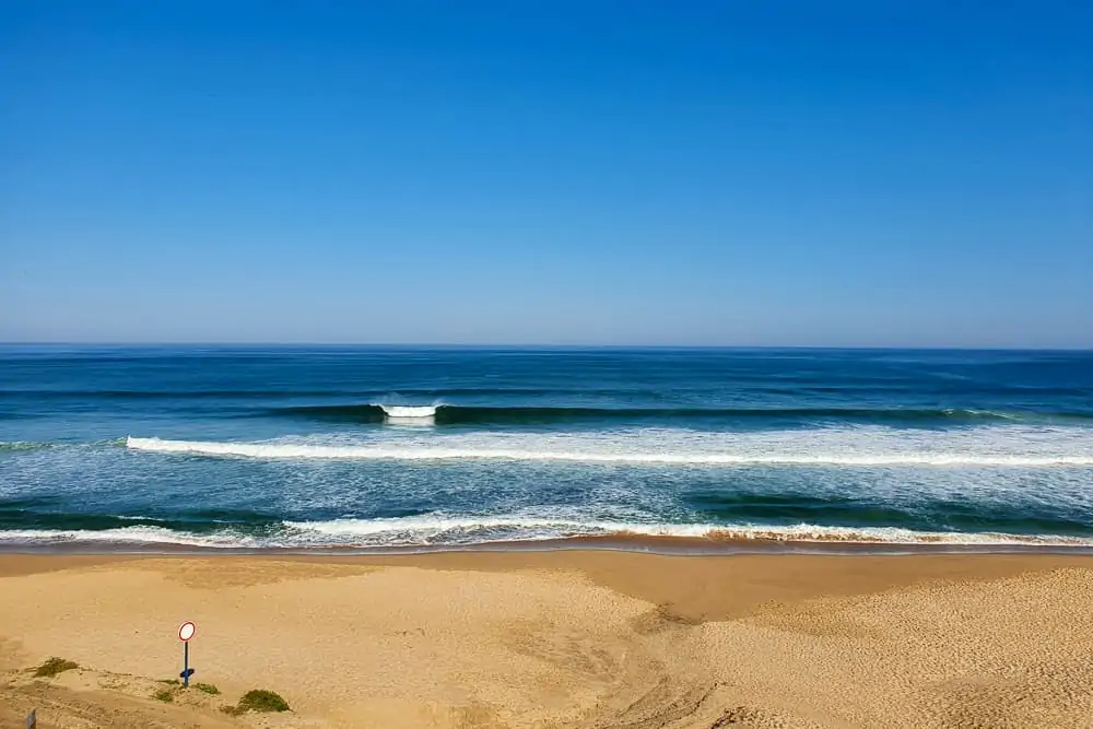 Nice waves and an empty lineup at Praia da Peralta